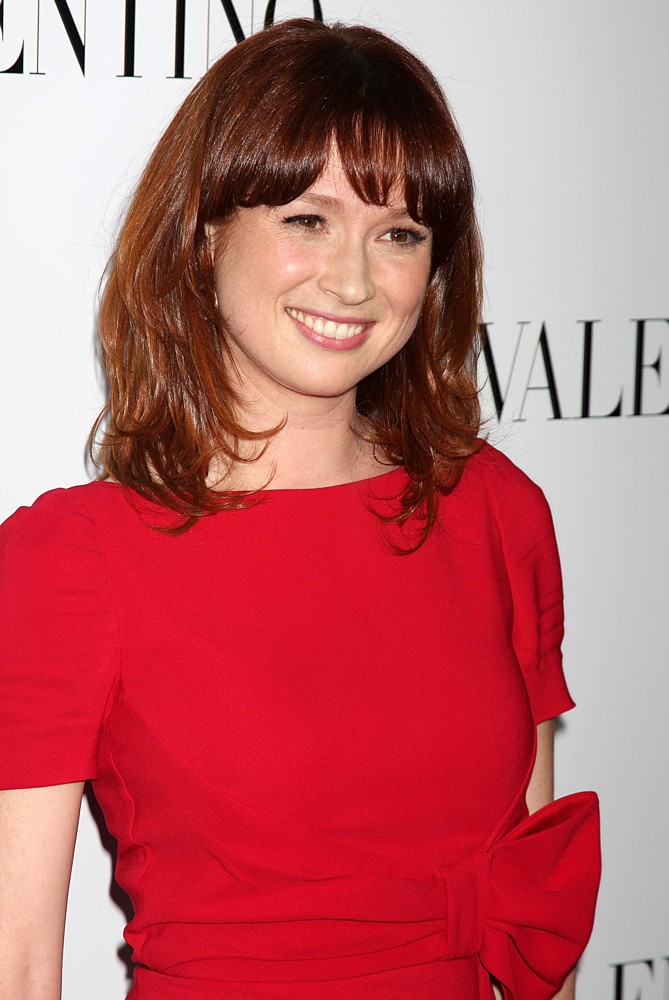 ellie kemper Picture 24 - The Valentino Rodeo Drive Flagship Store