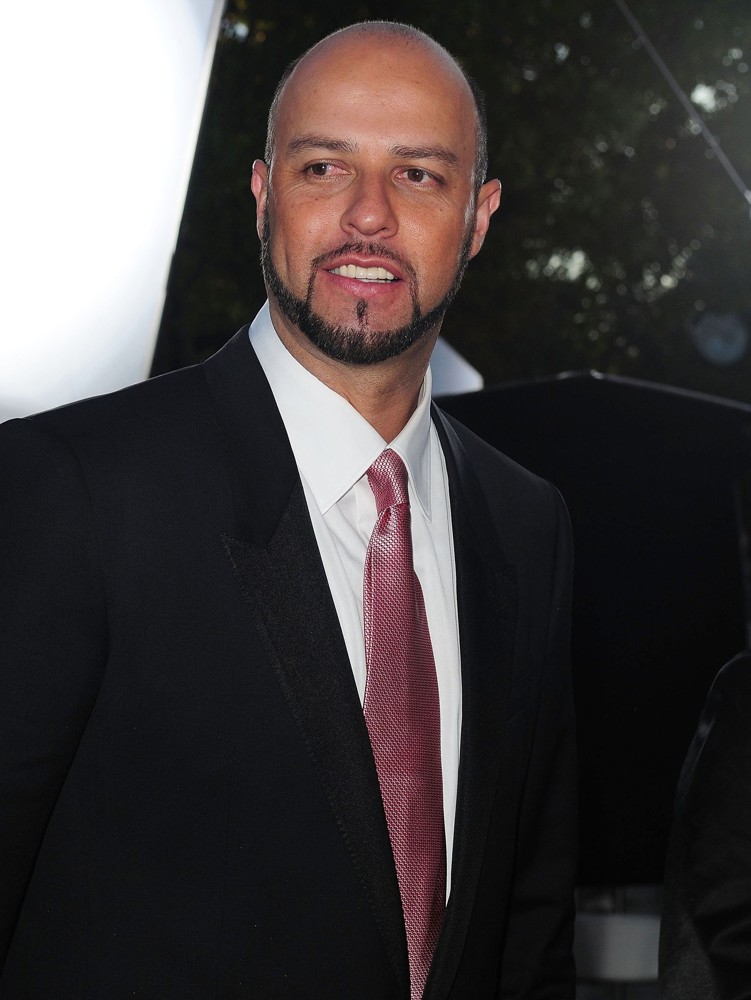 Esteban Loaiza Picture 1 Billboard Latin Music Awards 2012 Arrivals