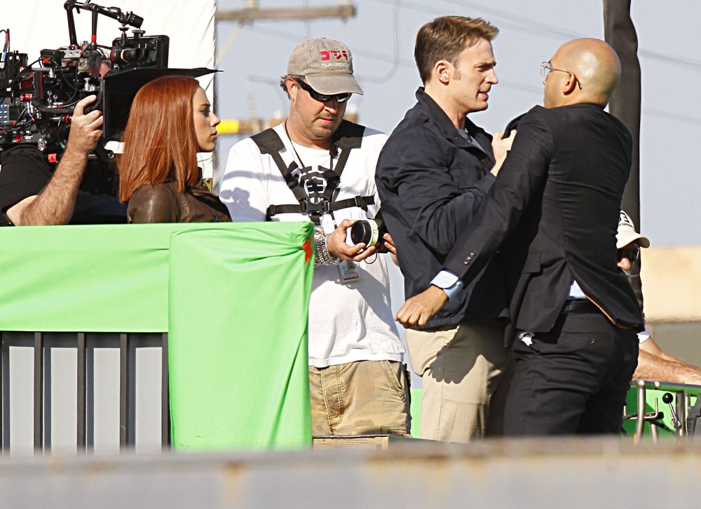 evans-johansson-filming-captain-america-