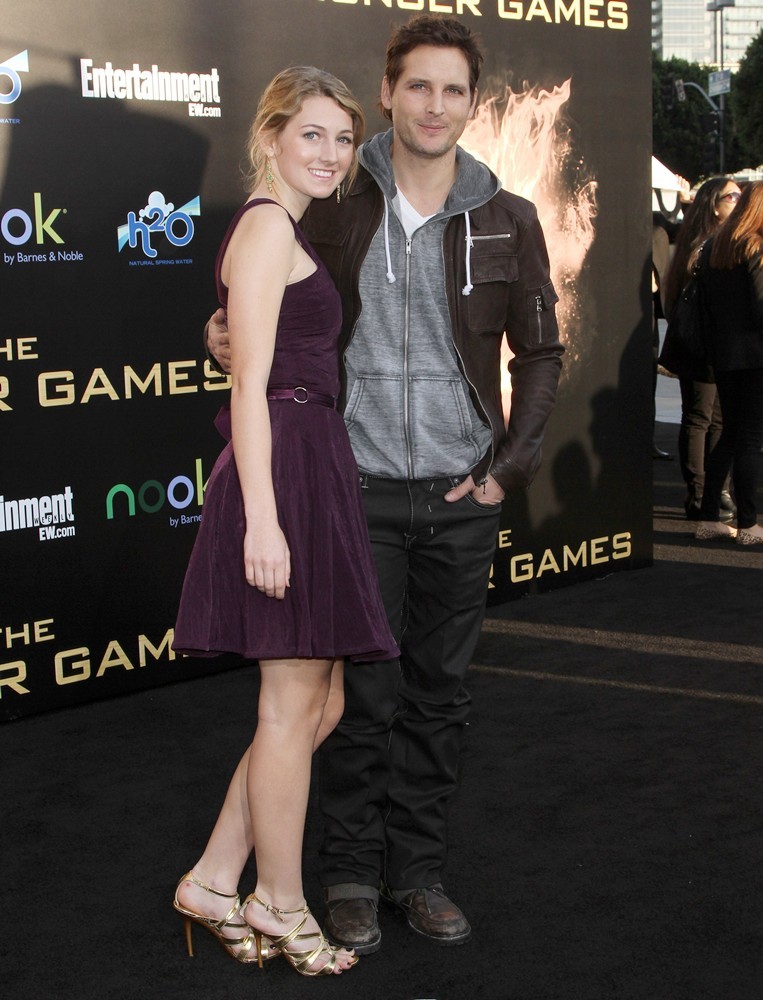 http://www.aceshowbiz.com/images/wennpic/facinelli-premiere-the-hunger-games-03.jpg