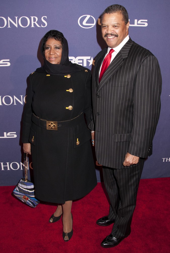 ARETHA FRANKLIN: The Wedding Is Off