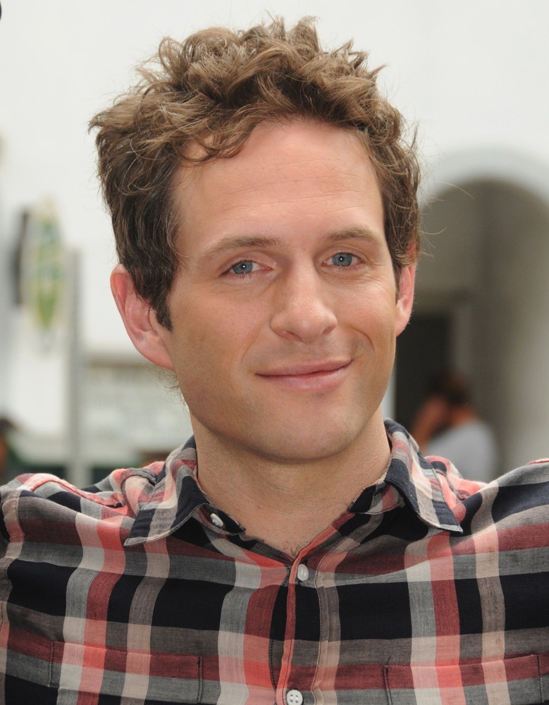 Glenn Howerton Glenn Howerton Picture 13 - It's Always Sunny in Philadelphia Film Set