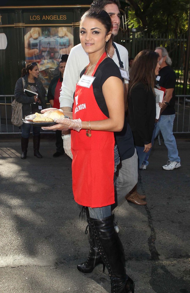 The Los Angeles Mission's Thanksgiving for Skid Row Homeless