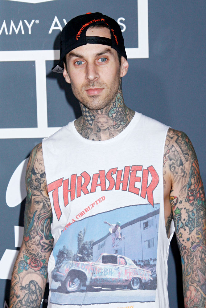 travis barker side
