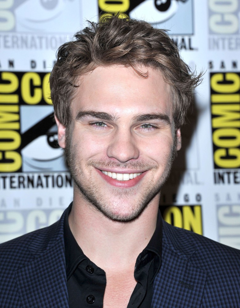 grey damon Picture 12 2011 Comic Con Convention Day 2 The Nine