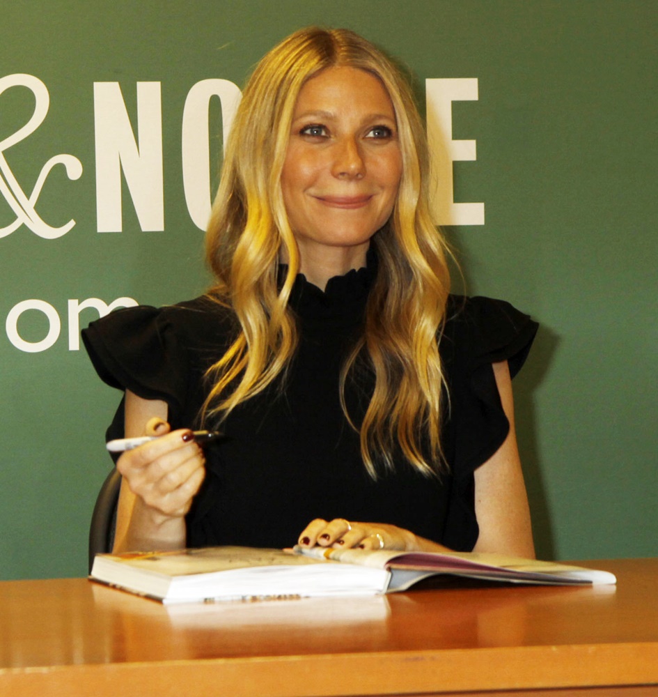 Gwyneth Paltrow Pictur... Gwyneth Paltrow Book