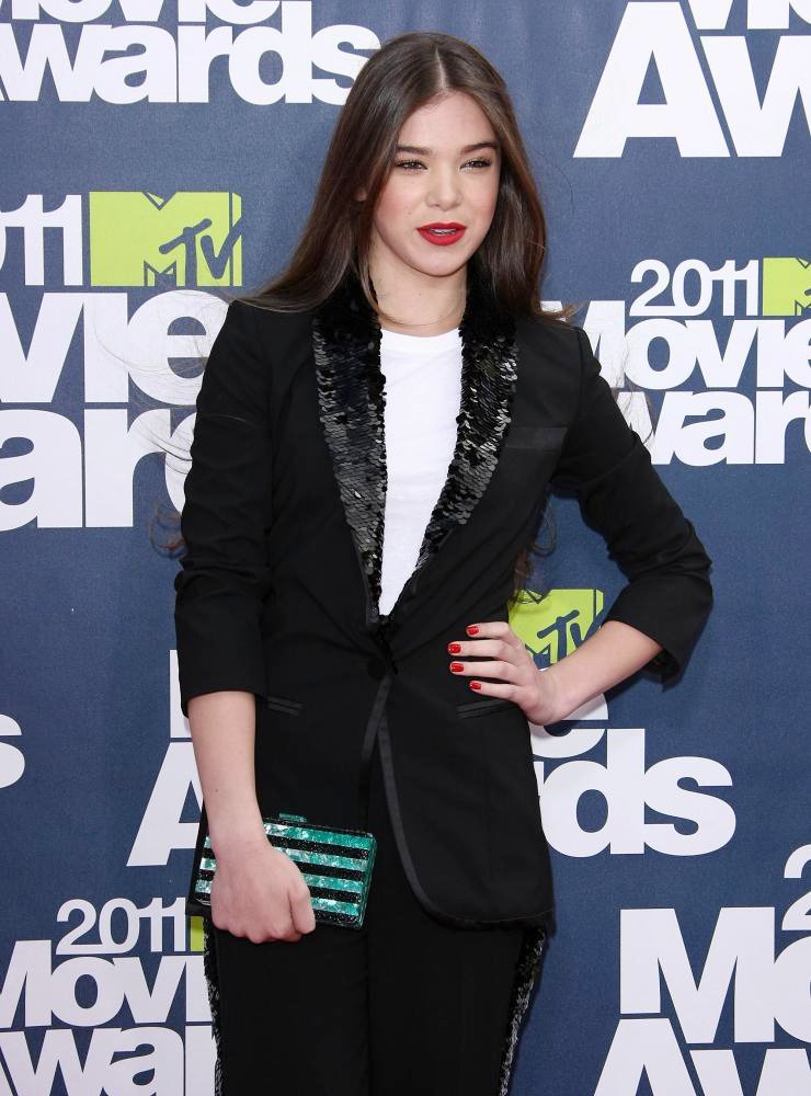 Hailee Steinfeld