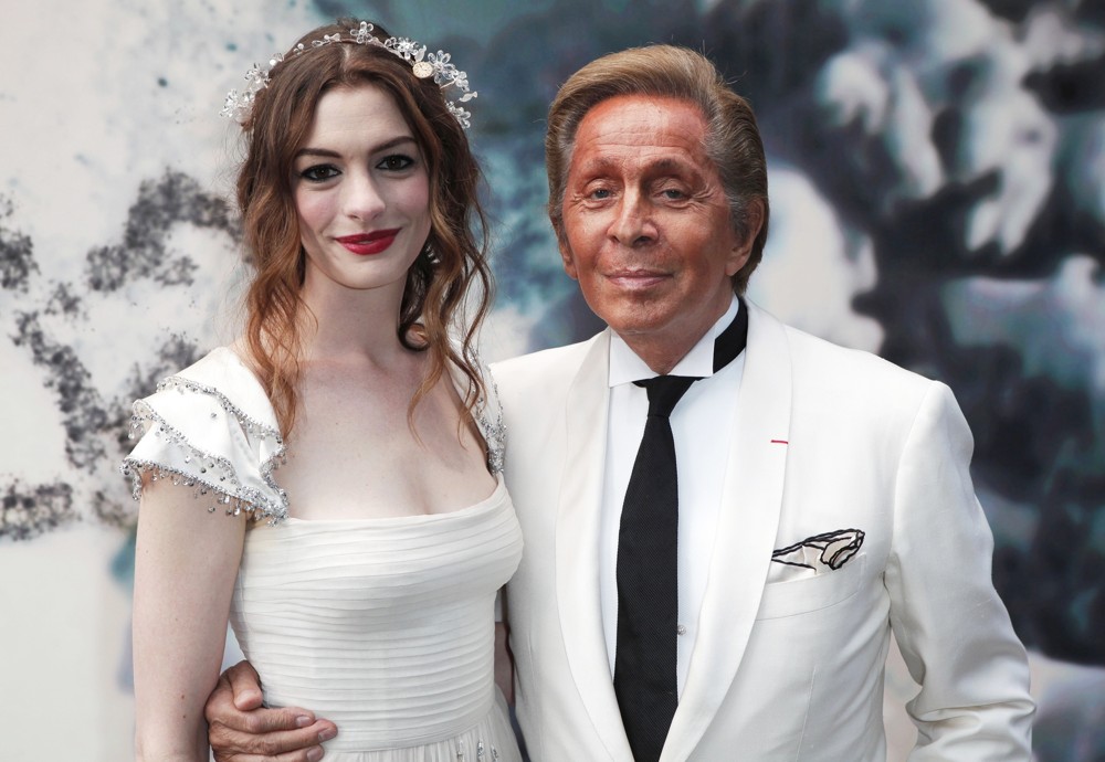 Anne Hathaway, Valentino Garavani