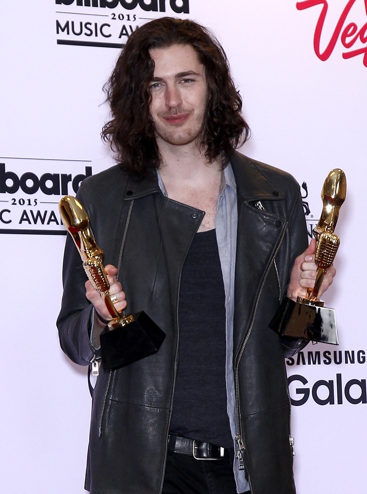 hozier picture 27 2015 billboard music awards press room hozier picture 27 2015 billboard music awards press room