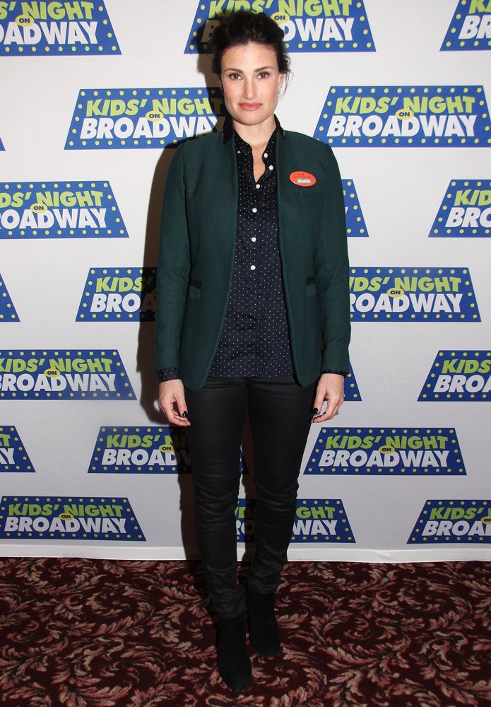 Idina Menzel And Kids Let It Go Video Idina Menzel And Kids Let It Go Video