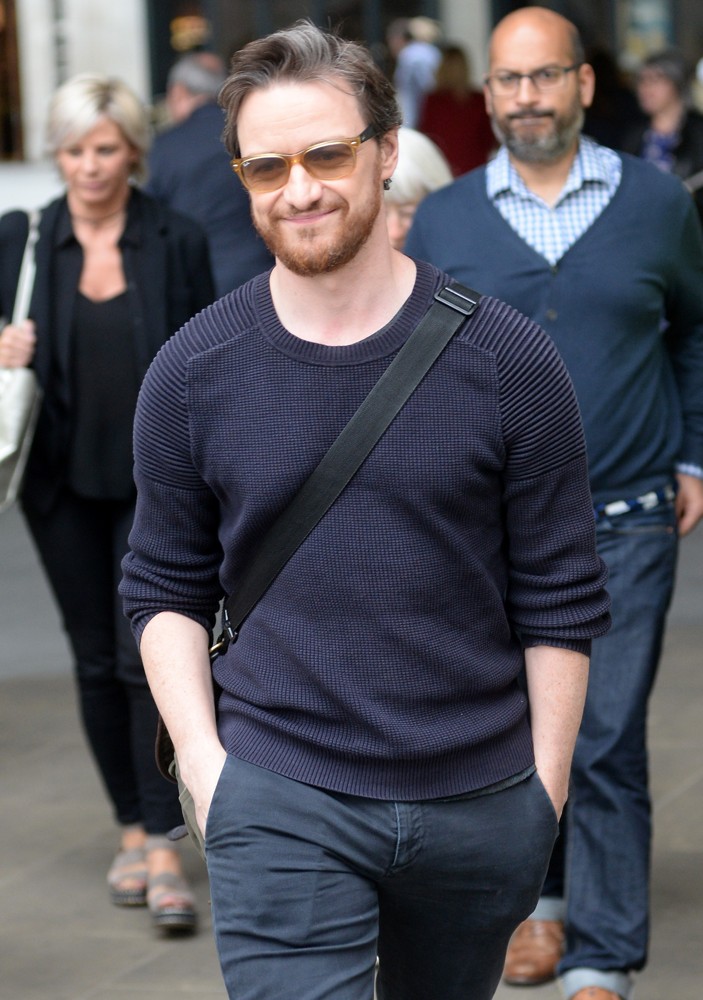 james mcavoy office james mcavoy picture 122 james mcavoy at bbc radio 1 james mcavoy office james mcavoy picture 122 james mcavoy at bbc radio 1