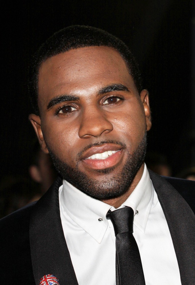 [Image: jason-derulo-mobo-awards-2011-01.jpg]