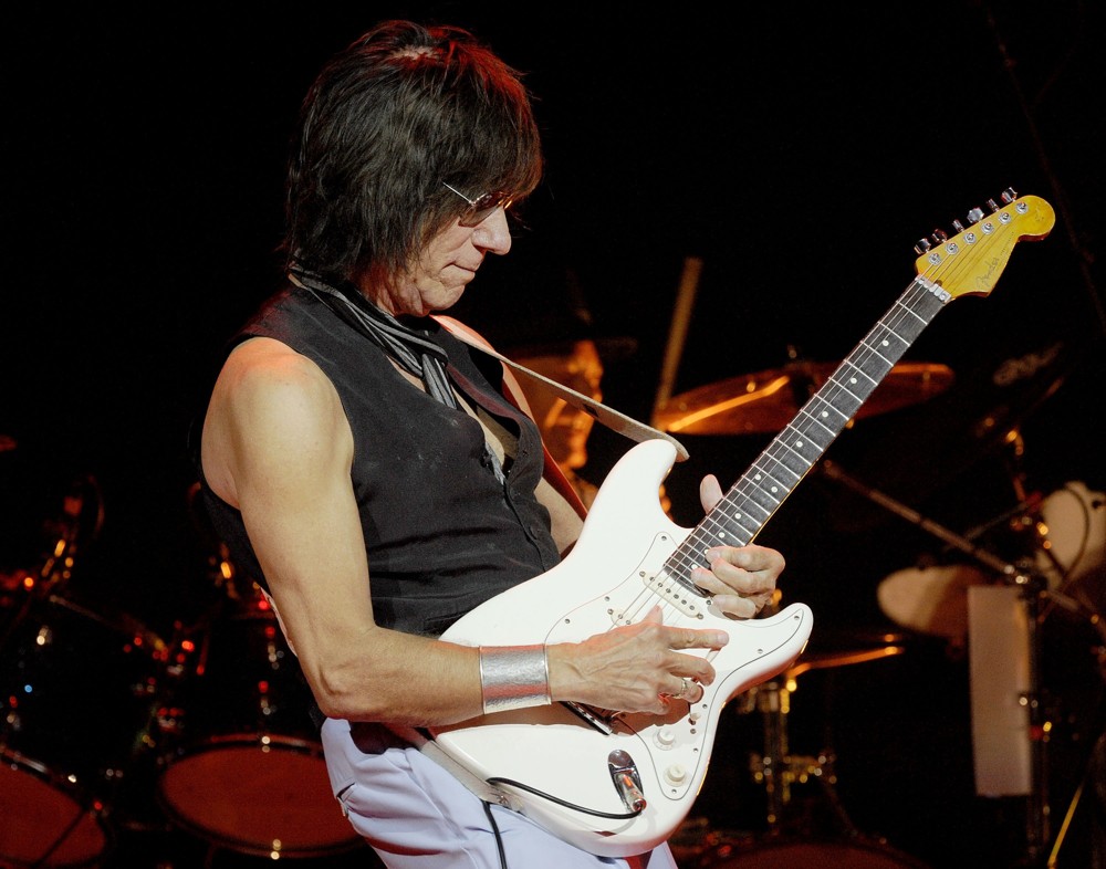 Jeff Beck Picture 13 - Jeff Beck Performs Live at Massey Hall