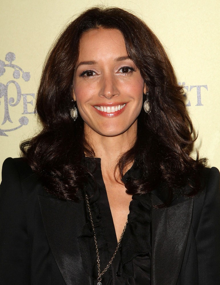 [Image: jennifer-beals-5th-annual-women-in-film-...rty-01.jpg]