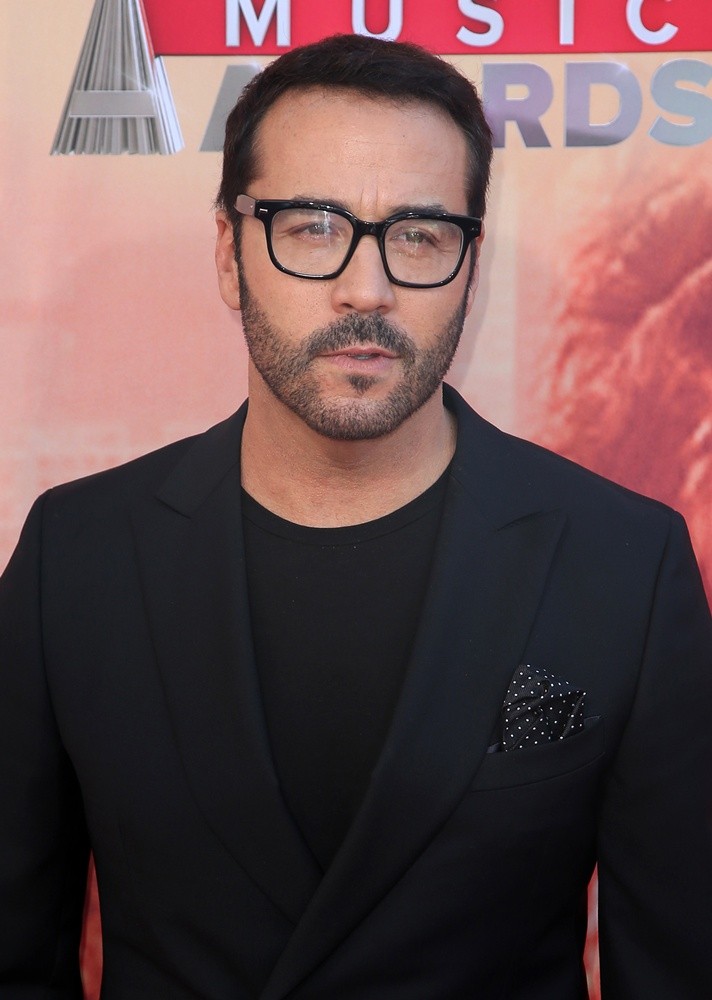 jeremy piven Picture 76 - 2nd Annual iHeartRadio Music Awards - Arrivals