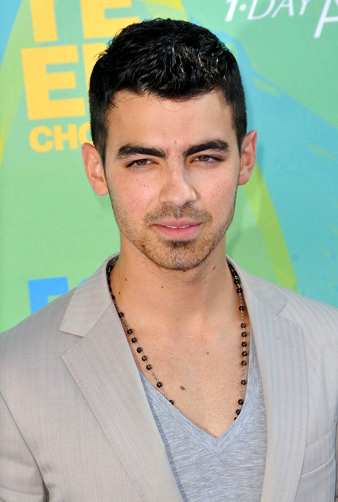 Joe Jonas Jonas Brothers 2011 Teen Choice Awards