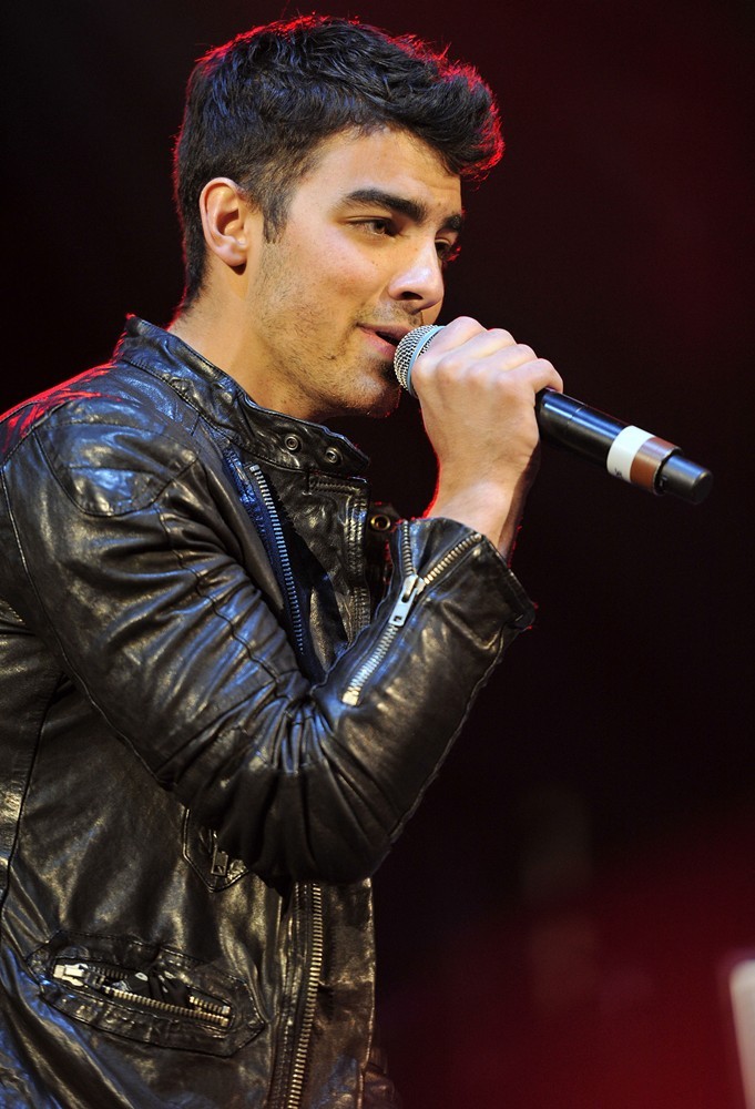 Joe Jonas