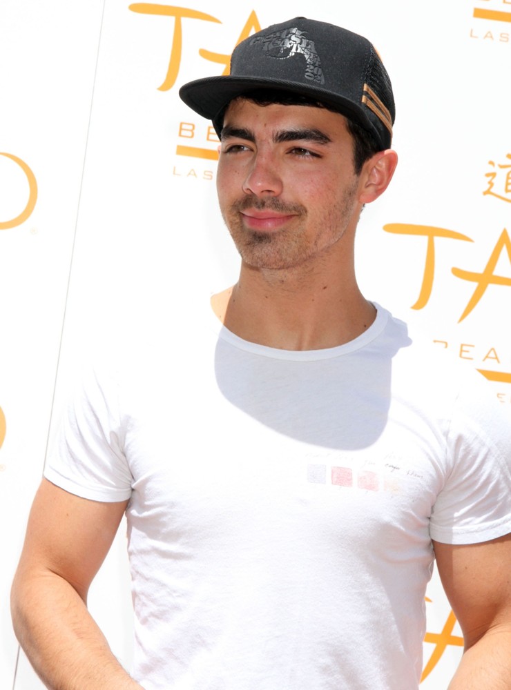 Joe Jonas