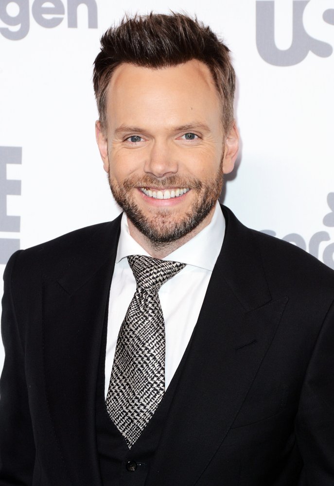 Joel McHale Net Worth