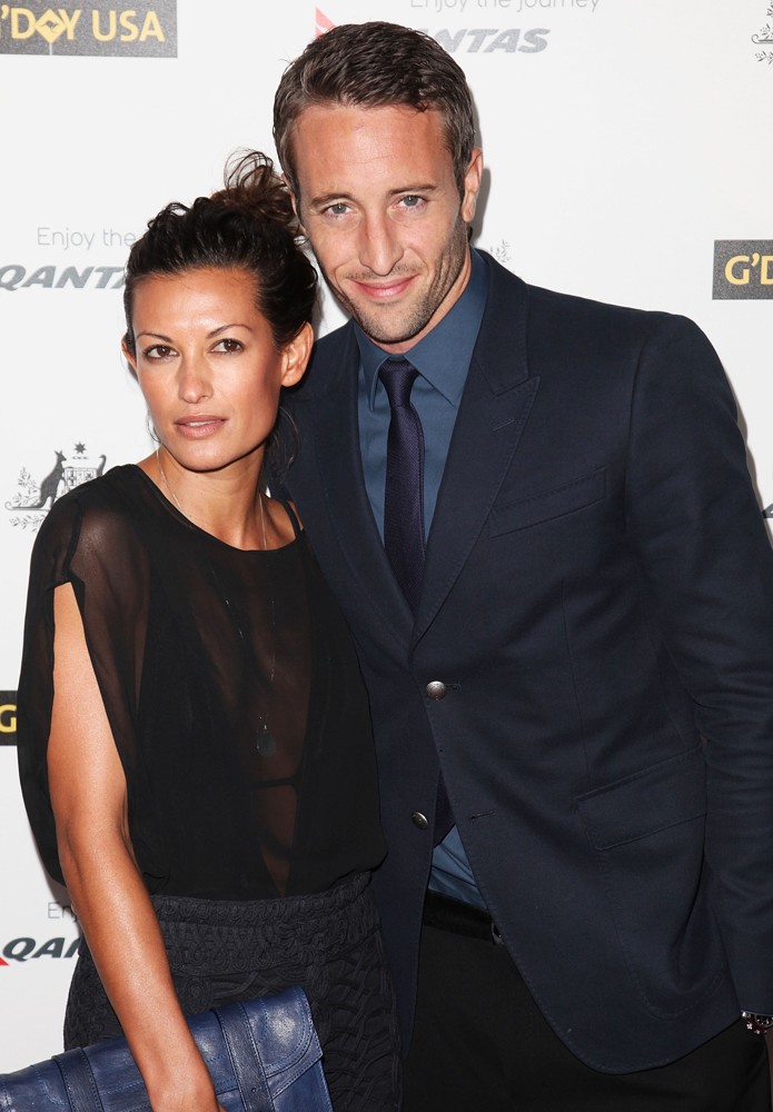 'Hawaii Five0' Star Alex O'Loughlin and Girlfriend a Son