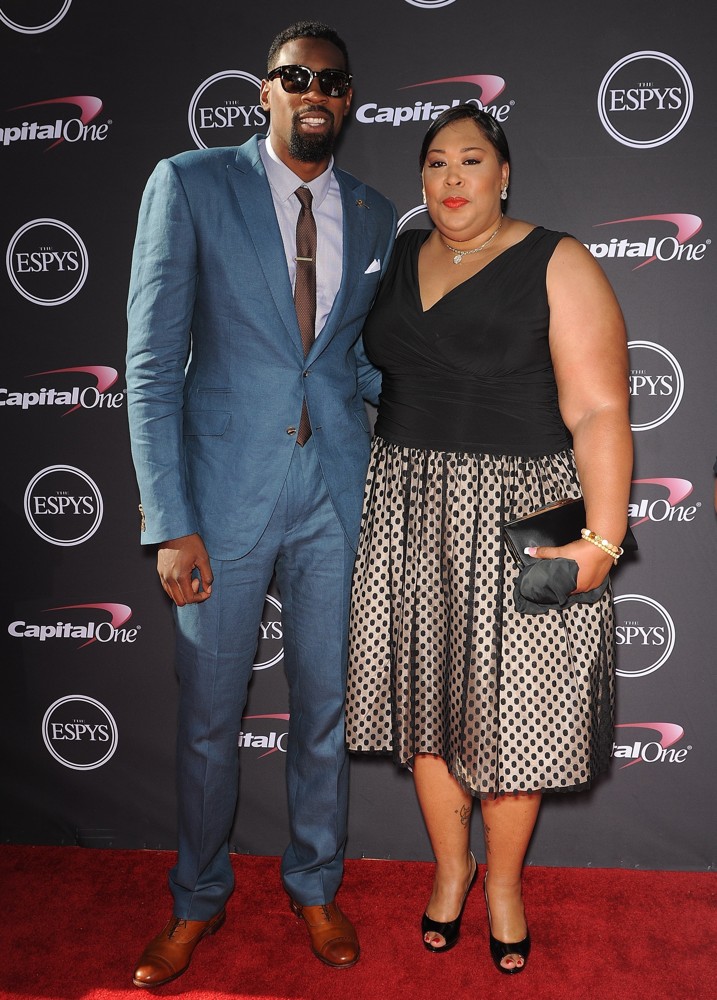 DeAndre Jordan: relatie, vermogen, lengte, tattoo, afkomst 2019 - Taddlr