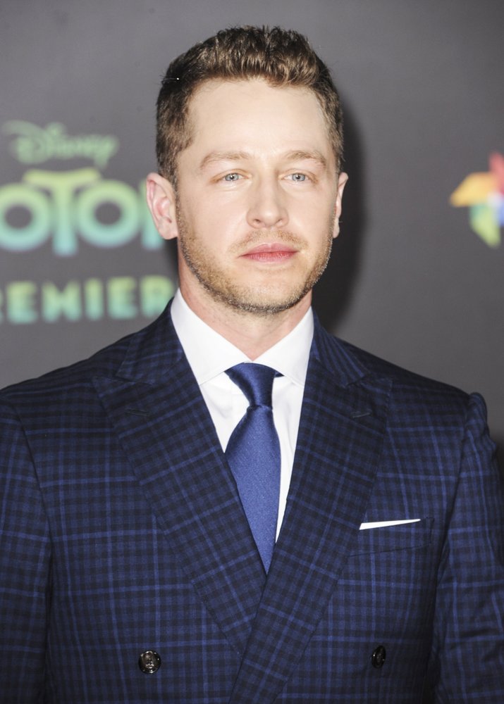 Josh Dallas josh dallas Picture 41 - Los Angeles Premiere of Walt Disney Animation