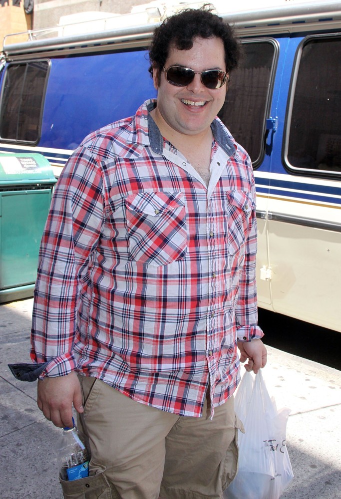 Josh Gad