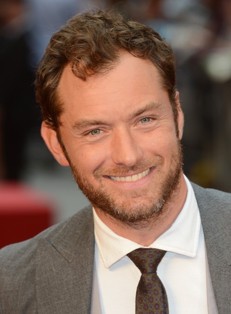 Jude Law Picture 90 - The Premiere of Anna Karenina