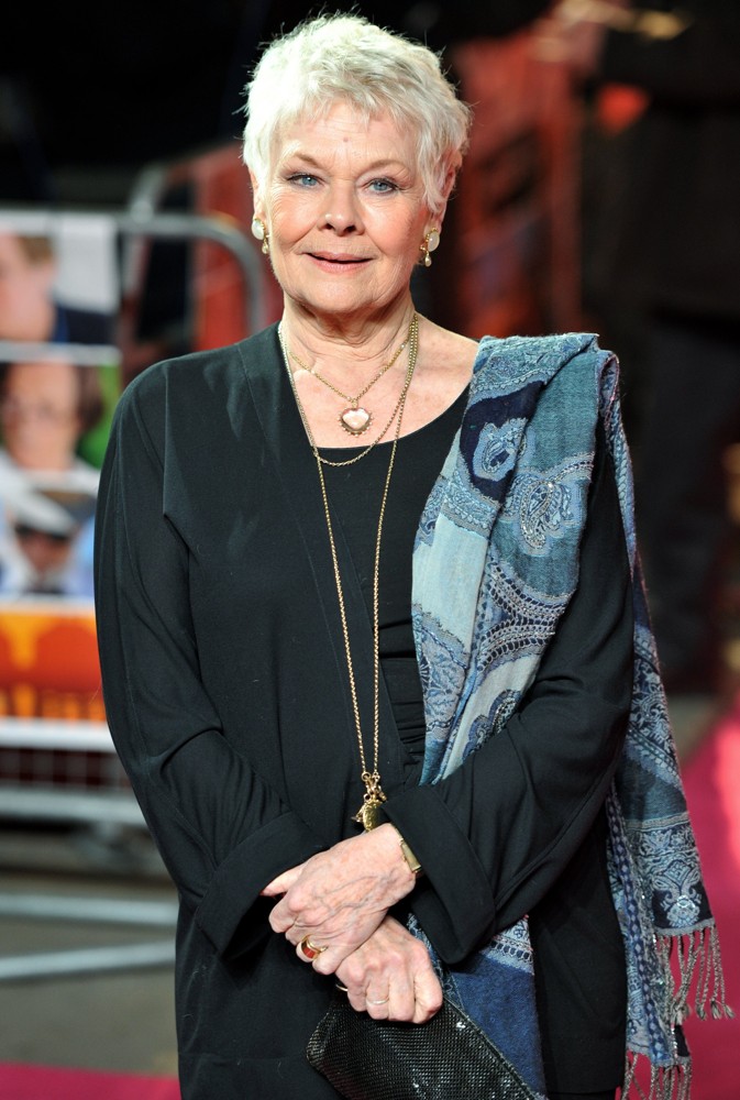 Judi Dench - Wallpaper Gallery