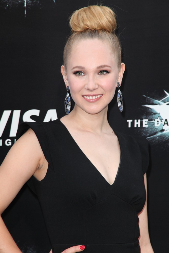 Juno Temple Picture 9 - The Dark Knight Rises New York Premiere - Arrivals