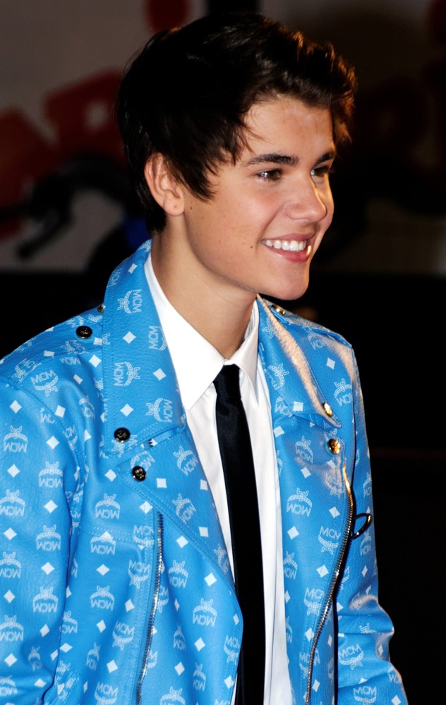 Justin Bieber NRJ Music Awards 2012 Arrivals