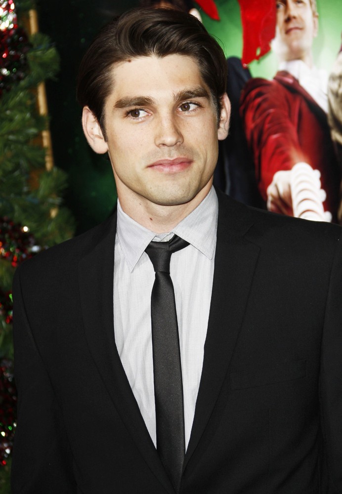 Justin Gaston