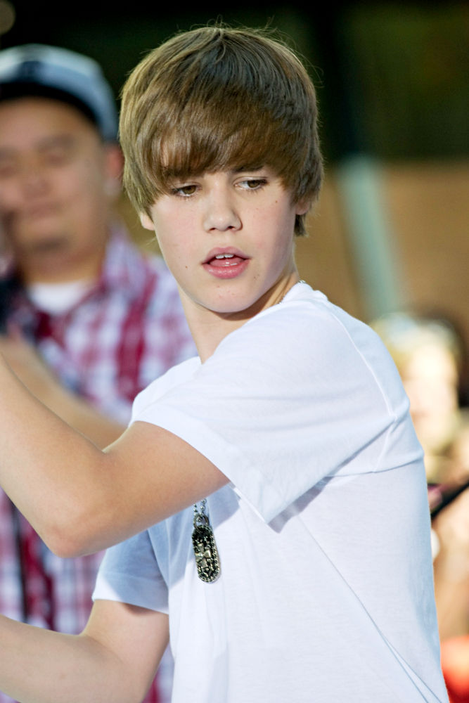 justin bieber nail polish. Justin Bieber