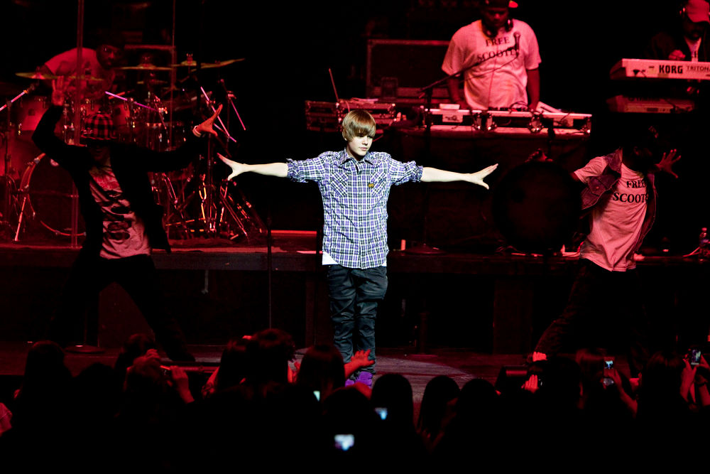 justin bieber in concert 2010. Justin Bieber