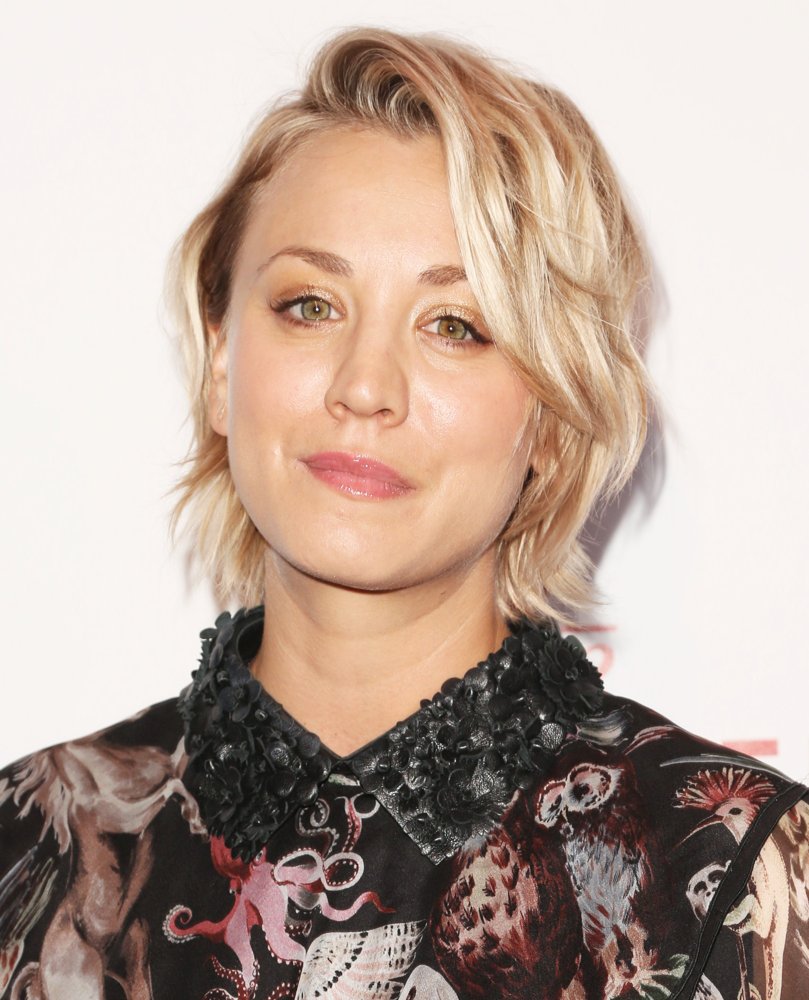 Kaley Cuoco Picture 260 - The Beverly Hilton 60th Diamond Anniversary