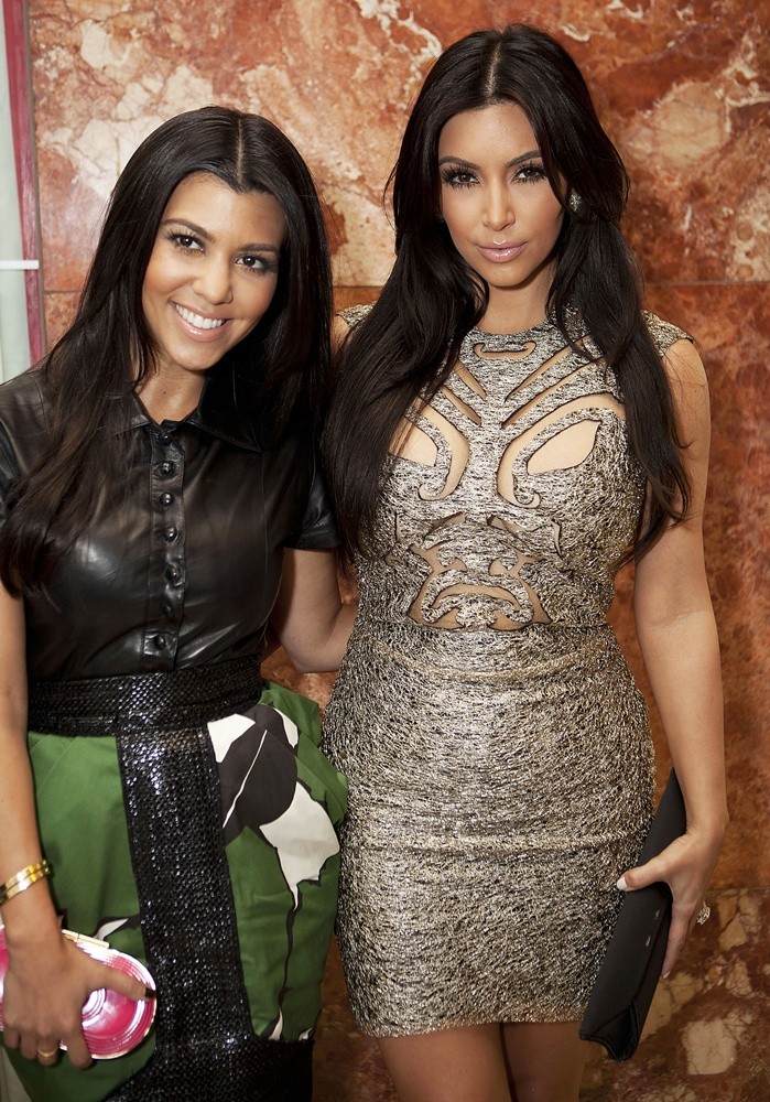 Kourtney Kardashian, Kim Kardashian