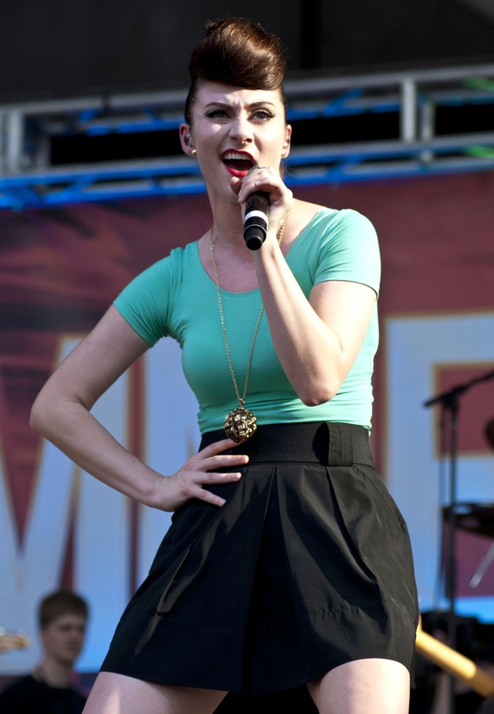 Karmin Picture 50 - B96 Pepsi Summerbash