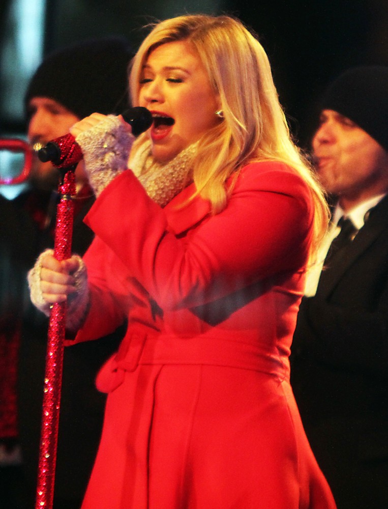 kelly clarkson picture 119 kelly clarkson performing kelly clarkson picture 119 kelly clarkson performing