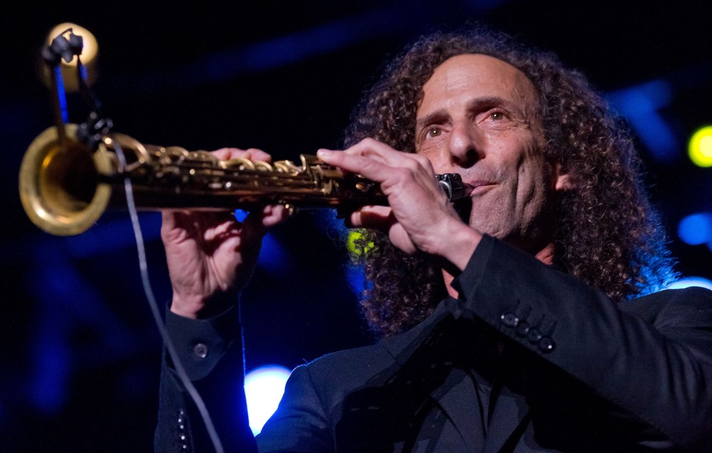 Kenny G Picture 10 - Kenny G Performing Live at Pavilhao Atlantico