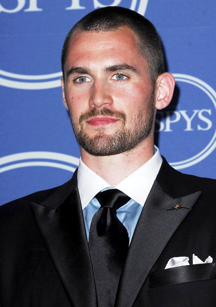 KEVIN LOVE Picture 3 - The 2011 ESPY Awards - Press Room