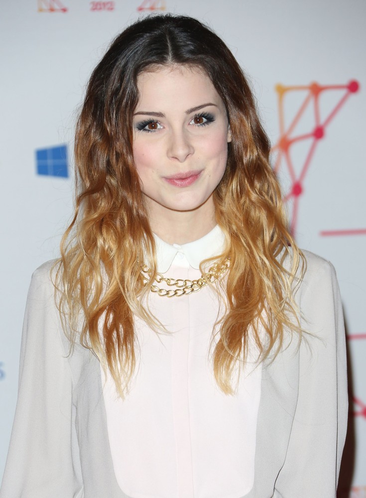  - lena-meyer-landrut-mtv-ema-s-2012-01