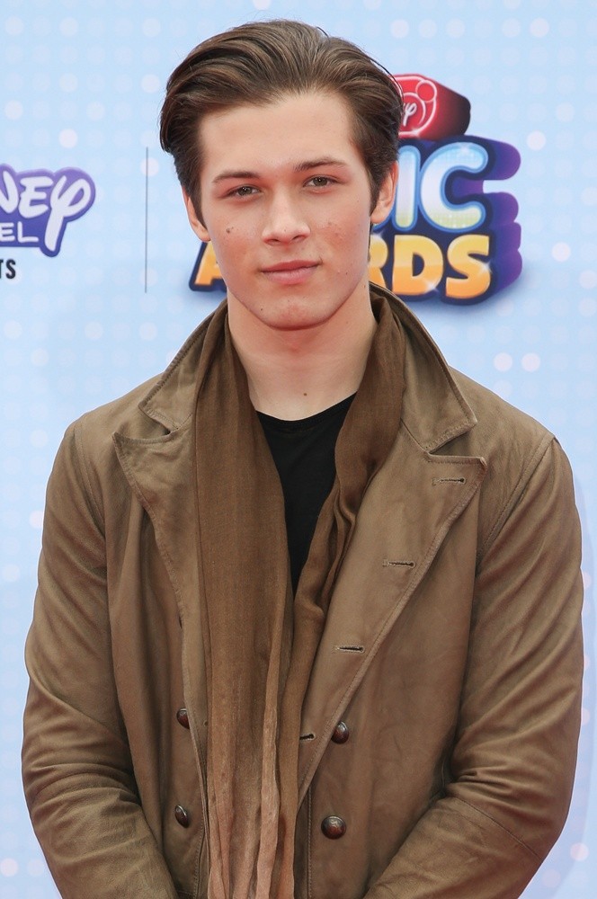 Leo Howard Picture 1 2015 Radio Disney Music Awards Arrivals