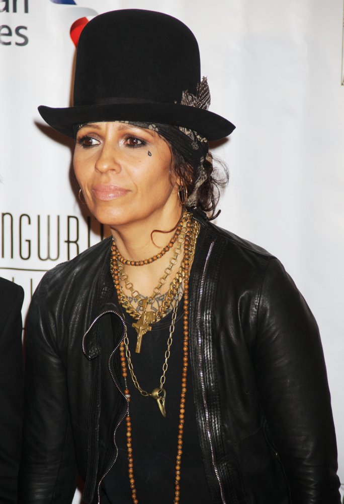 Linda Perry Net Worth