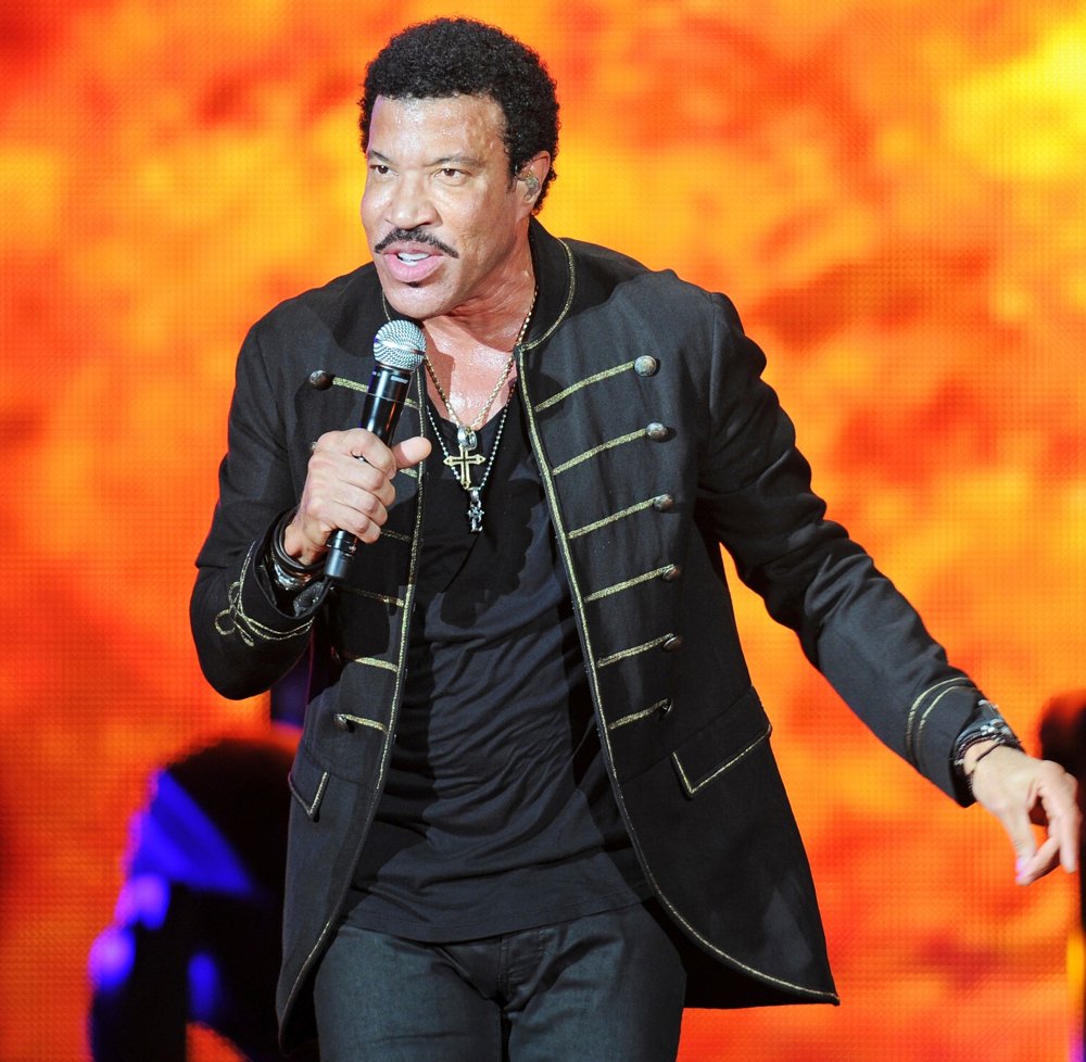 Where Does Lionel Richie Live