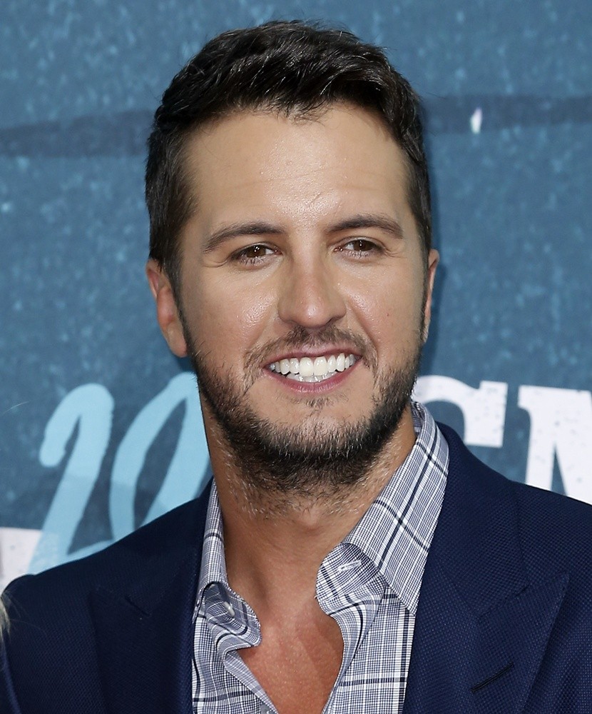 Luke Bryan Picture 210 2015 CMT Music Awards Arrivals