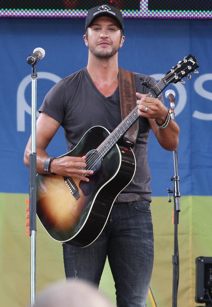 Luke Bryan Picture 35 Luke Bryan Performs Live as Part of Good