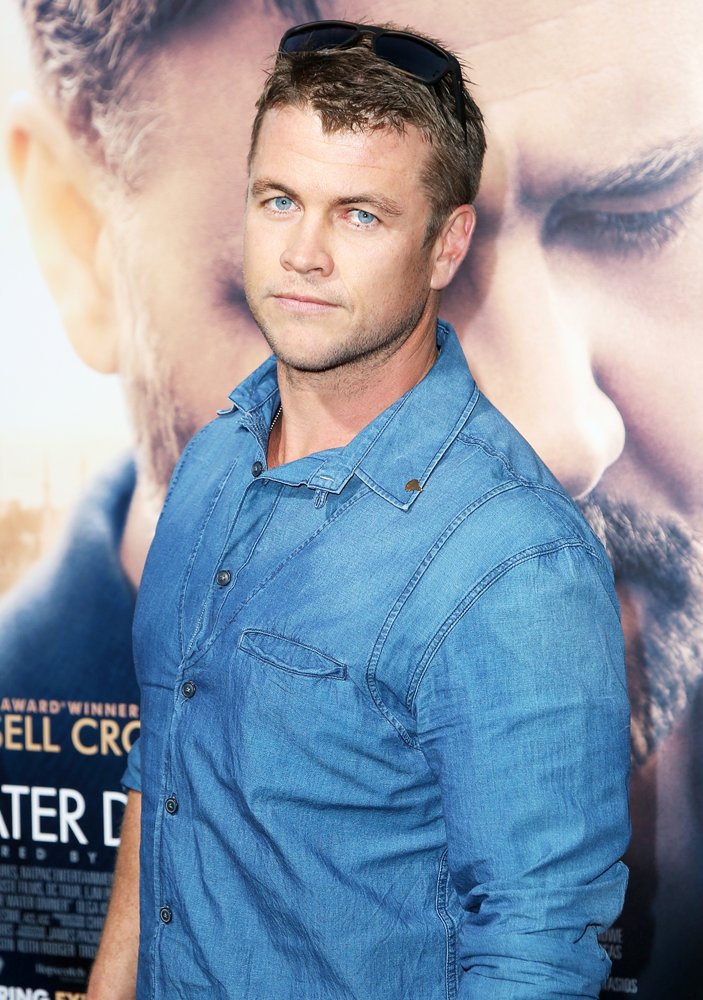 luke hemsworth Picture 19 Premiere of Warner Bros. Pictures' The