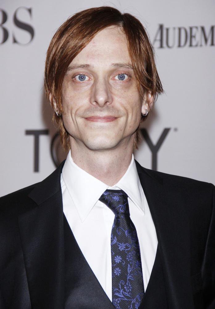 Mackenzie Crook Net Worth