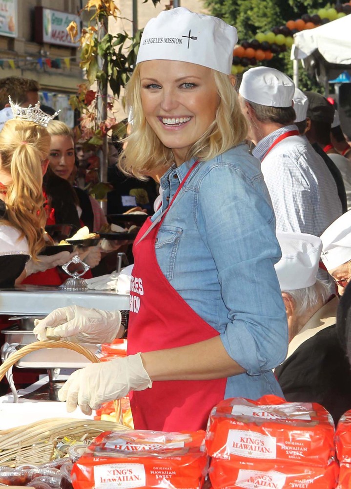 The Los Angeles Mission's Thanksgiving for Skid Row Homeless