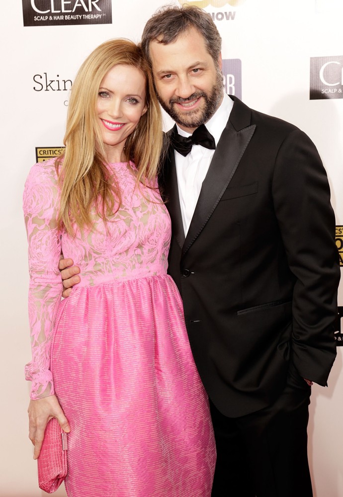 Whos dating leslie mann